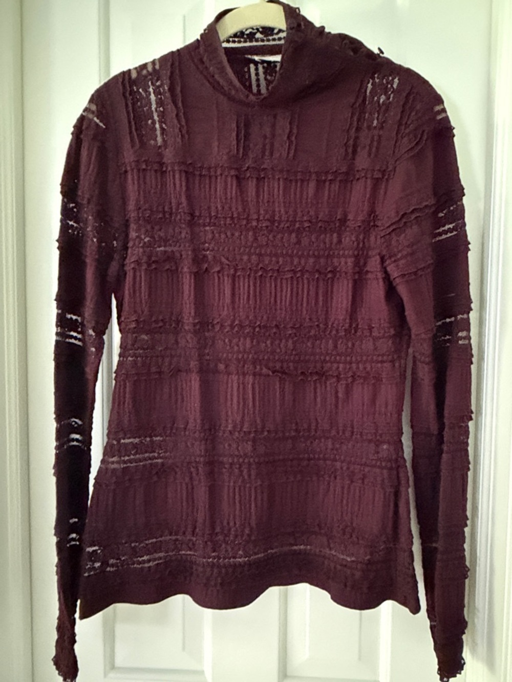 cinq a sept Antonia Maroon Textured Long-Sleeve Blouse
